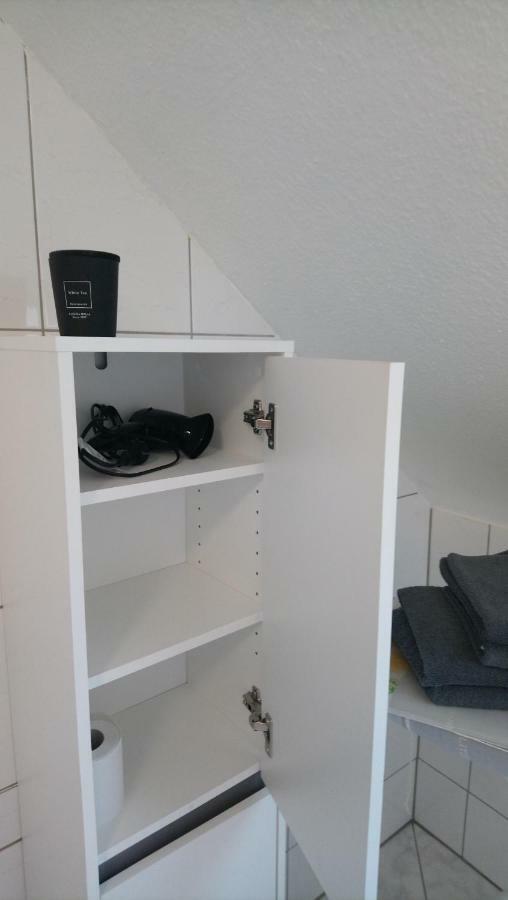 Mit 2 Schlafzimmern Und Parkplatz * Erfurt